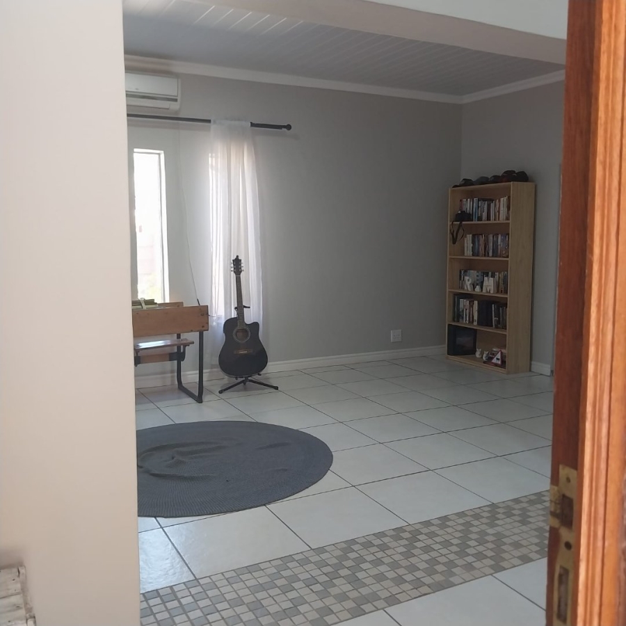 4 Bedroom Property for Sale in El Toro Park Northern Cape